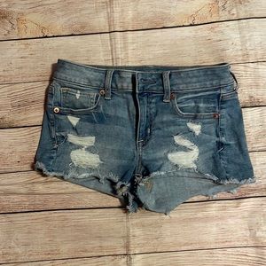 American Eagle Women’s Distressed Shortie Denim Jean shorts size 2